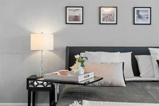 Residential complexes in Sunny Isles Beach, Miami-Dade