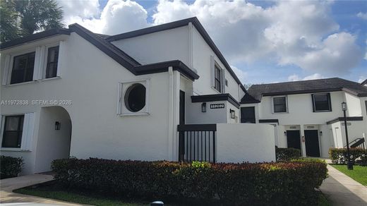 Complexes résidentiels à Pembroke Pines, Comté de Broward