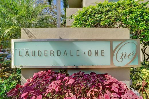 Residential complexes in Fort Lauderdale, Broward County