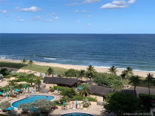 Residential complexes in Lauderdale by the sea, Broward County