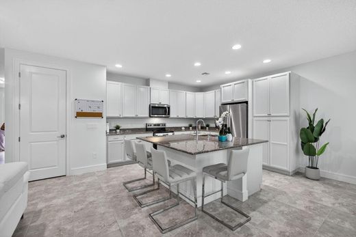 Townhouse in Westlake, Hillsborough County