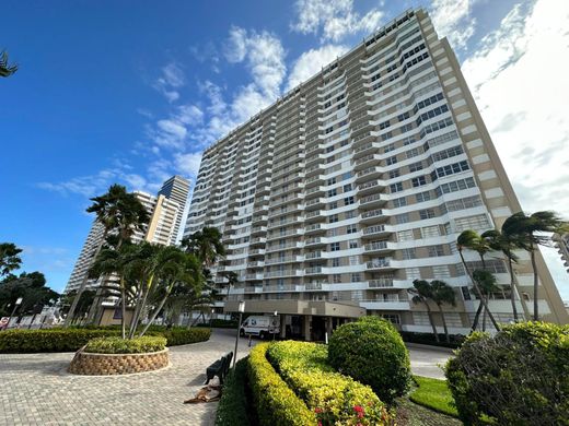 Komplex apartman Hallandale Beach, Broward County