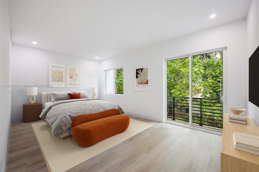 تاون هاوس ﻓﻲ Coconut Grove, Miami-Dade County