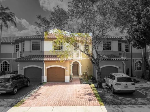 Αστικό ακίνητο σε Miramar, Broward County