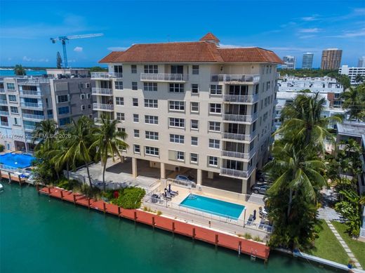 Complesso residenziale a Bay Harbor Islands, Miami-Dade County