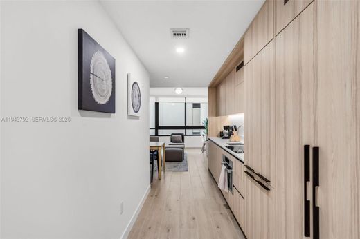 Complesso residenziale a Miami, Miami-Dade County