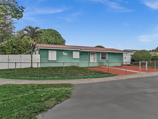 Villa in Miami Gardens, Miami-Dade County