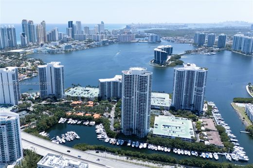 Жилой комплекс, Aventura, Miami-Dade County