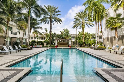 Residential complexes in Fort Lauderdale, Broward County