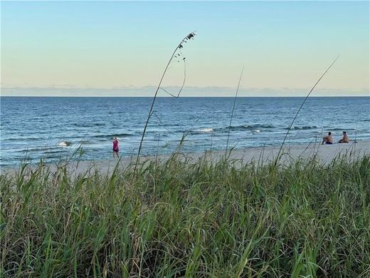 Lauderdale-by-the-Sea, Broward Countyのアパートメント・コンプレックス