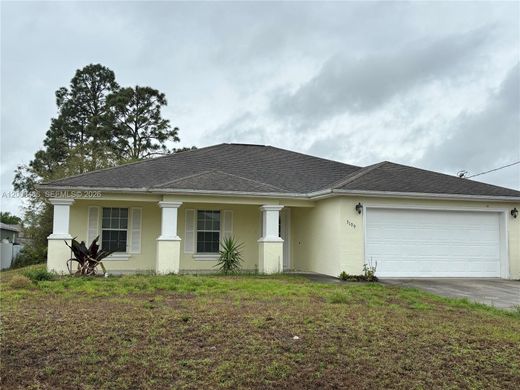Villa in Lehigh Acres, Lee County