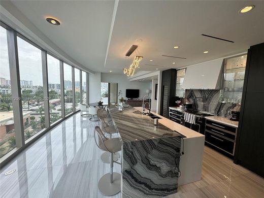 Komplex apartman Sunny Isles Beach, Miami-Dade County