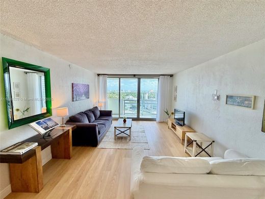 Komplex apartman Miami Beach, Miami-Dade County