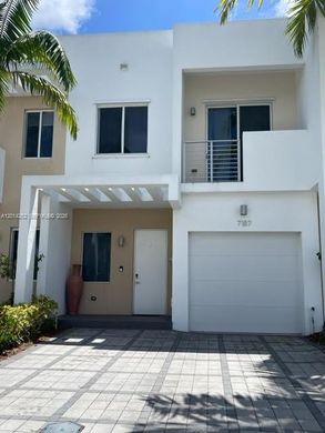 Townhouse in Miami, Miami-Dade