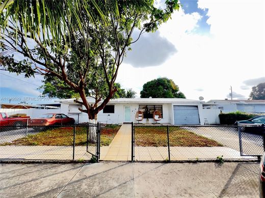 Villa en Miami Gardens, Miami-Dade County