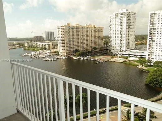 Komplex apartman Aventura, Miami-Dade County