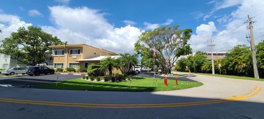 Residential complexes in Fort Lauderdale, Broward County