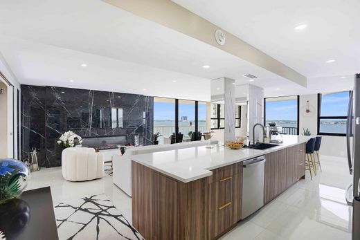 Wohnkomplexe in Palm Beach Shores, Palm Beach County