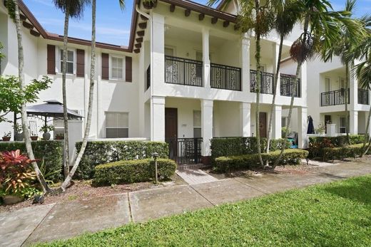 Townhouse in Coconut Creek, Broward County