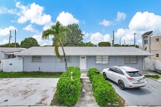 Willa w Hialeah, Miami-Dade County