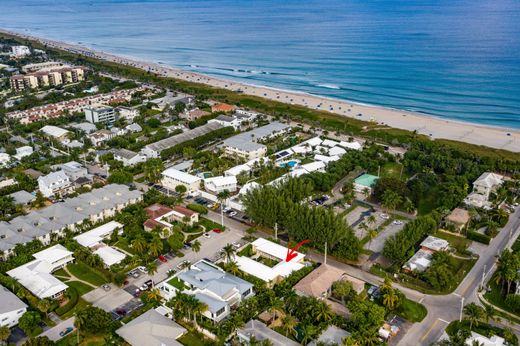 Residential complexes in Delray Beach, Palm Beach