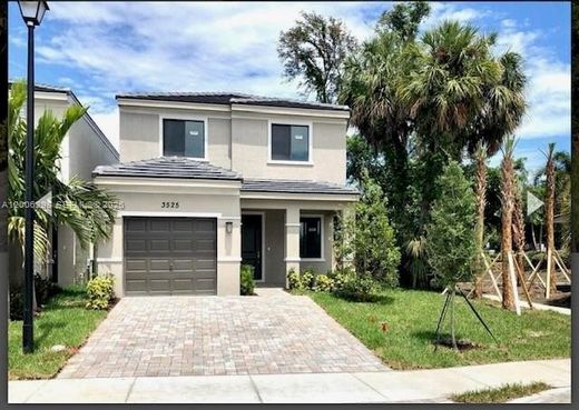 Villa in Pompano Beach, Broward County