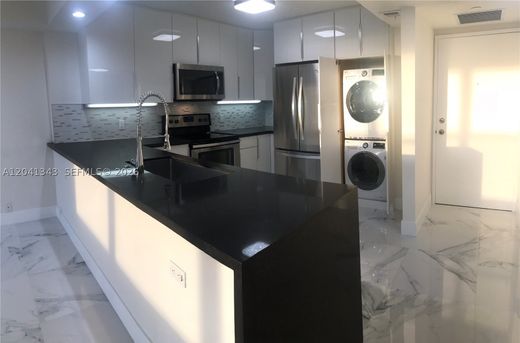 Residential complexes in Miami, Miami-Dade