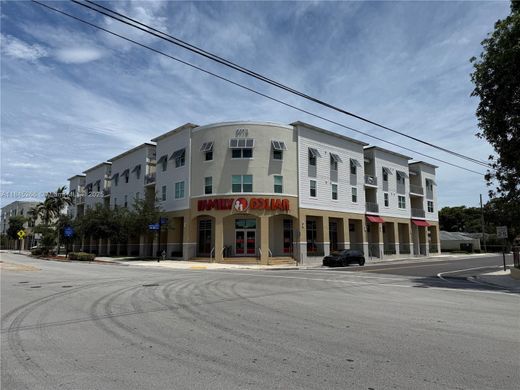 Edificio en South Miami, Miami-Dade County