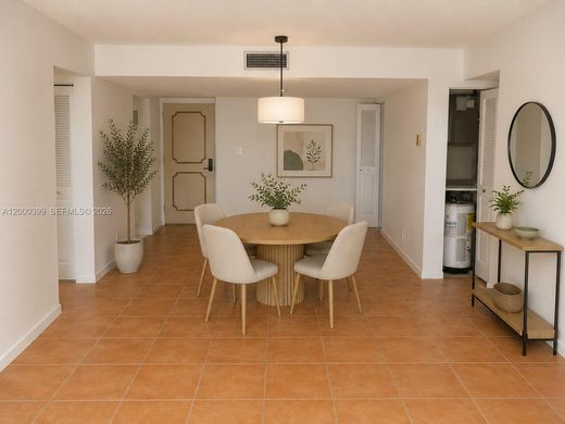 Residential complexes in Tamarac, Broward County