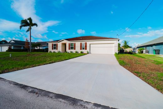 Villa in Port Saint Lucie, Saint Lucie County