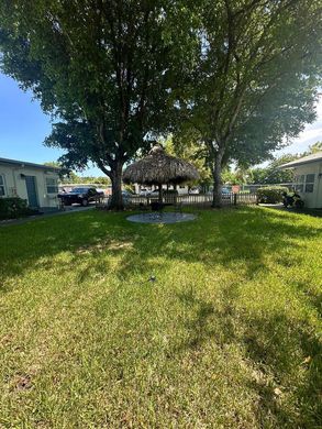 Complexos residenciais - Hallandale Beach, Broward County