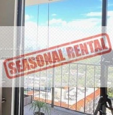 Residential complexes in Miami Beach, Miami-Dade