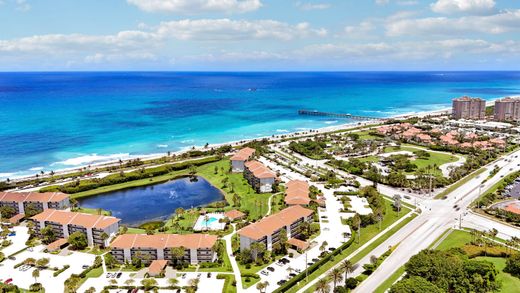 Residential complexes in Jupiter, Palm Beach