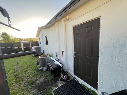 Komplex apartman Homestead, Miami-Dade County