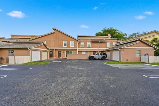 Stadswoning in Coral Springs, Broward County