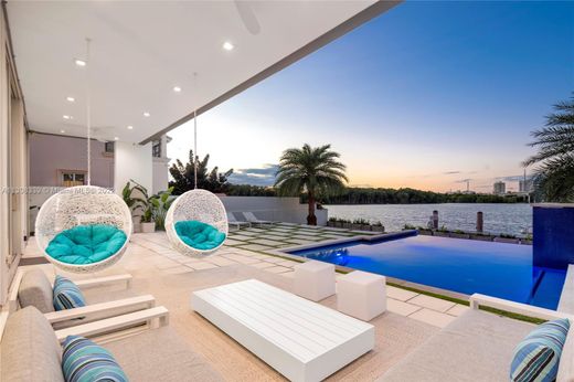 Villa in Sunny Isles Beach, Miami-Dade
