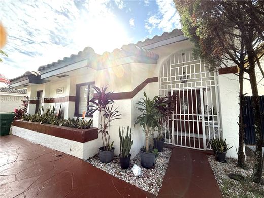 Villa in Miami, Miami-Dade County