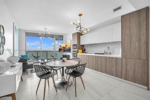 Complesso residenziale a Miami, Miami-Dade County