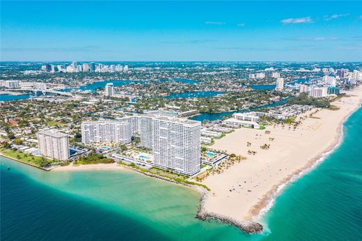 Residential complexes in Fort Lauderdale, Broward County