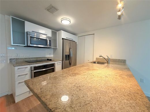 Residential complexes in Miami, Miami-Dade