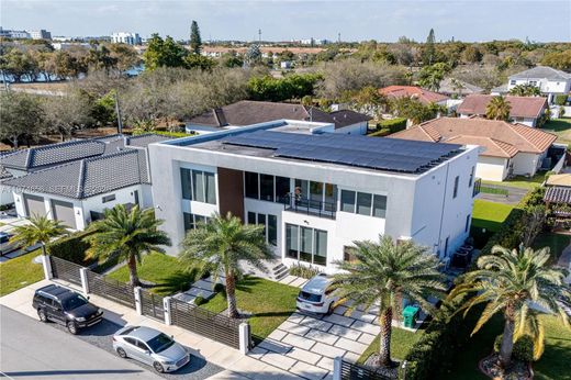 Villa en Doral, Miami-Dade County