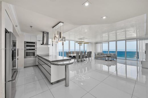 Жилой комплекс, Hallandale Beach, Broward County