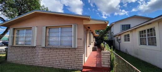 Villa en Hialeah, Miami-Dade County