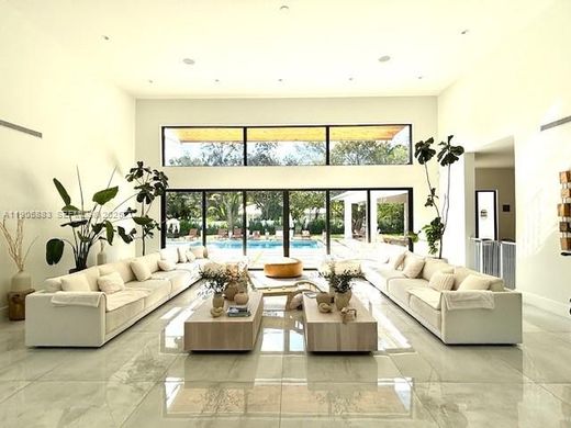 Villa Pinecrest, Miami-Dade County