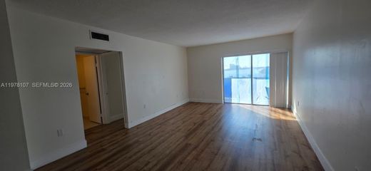 Wohnkomplexe in Sunny Isles Beach, Miami-Dade County