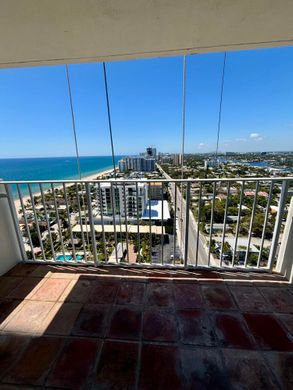 Residential complexes in Pompano Beach, Broward County