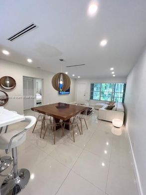 ‏בניין ב  Bay Harbor Islands, Miami-Dade County