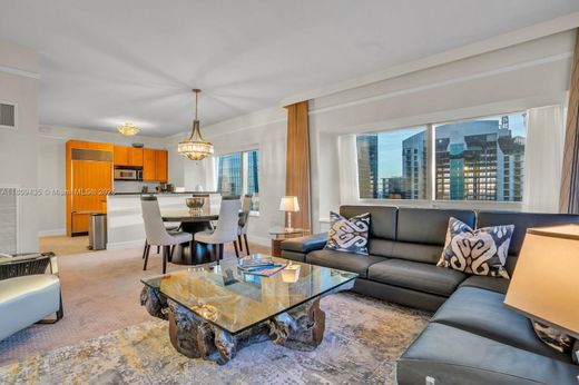 Complesso residenziale a Miami, Miami-Dade County