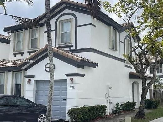 Villa in Doral, Miami-Dade
