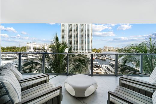 Complesso residenziale a North Miami Beach, Miami-Dade County